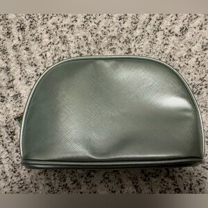 La mer cosmetic bag